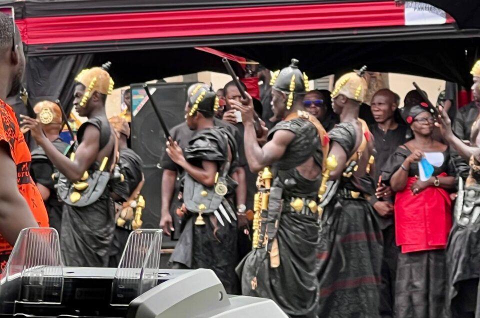 photo_2024-11-30_03-32-04